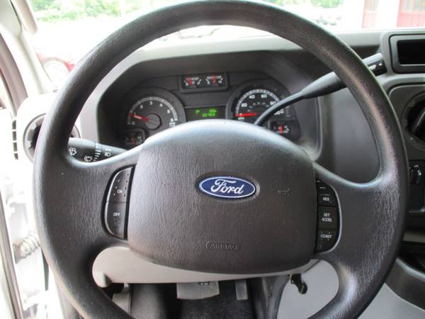 2018 *Ford* *E-Series Cutaway* White for sale in Abington, MA – photo 20