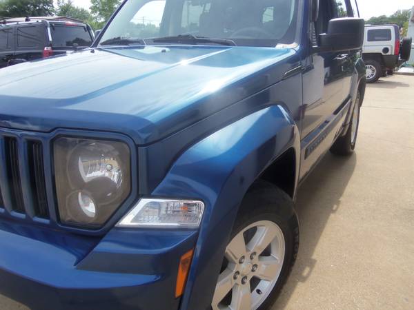 2009 JEEP LIBERTY SPORT 4X4 LOW MILES 900.00 TOTAL DOWN for sale in Mesquite, TX – photo 2