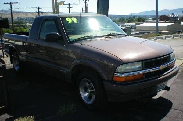 1999 Chevrolet S-10 LS 2dr Extended Cab SB with for sale in Wenatchee, WA – photo 4