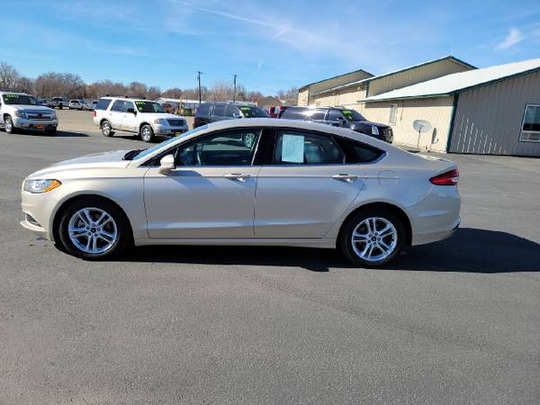 2018 Ford Fusion SE FWD - - by dealer - vehicle for sale in Payette, ID – photo 2