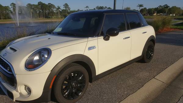 2015 MINI COOPER S / 4D HARDTOP / ONLY 42,745 MILES / MINT CONDITION for sale in Palm Bay, FL