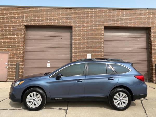 2017 SUBARU OUTBACK AWD / EYESIGHT / NAVIGATION / ONLY 25K MILES !!!... for sale in Omaha, IA – photo 4