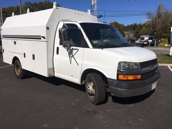 2003 Chevy enclosed utility for sale in Danvers, MA – photo 2