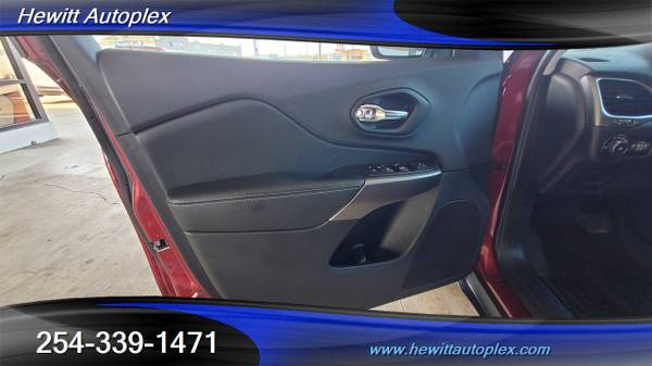 2019 Jeep Cherokee, 360 37 Month, 1500 Down, Leather, Nav, Luxury for sale in Hewitt, TX – photo 9