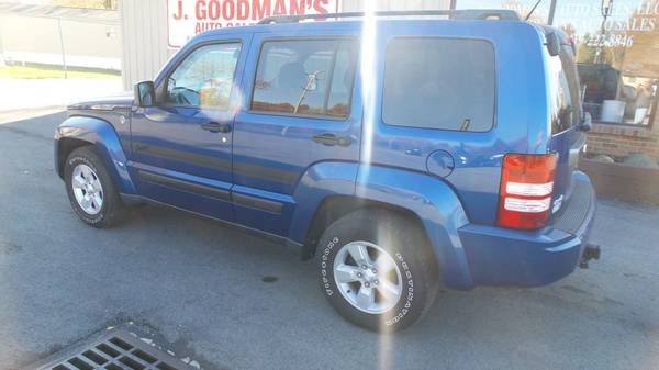 2010 JEEP LIBERTY 4X4 - cars & trucks - by dealer - vehicle... for sale in Lima, OH