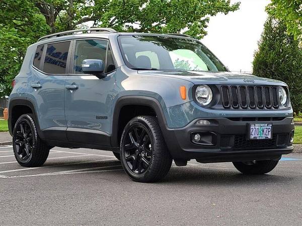 2018 Jeep Renegade Altitude SPORT UTILITY/4X4/MY SKY DUAL PANEL for sale in Portland, OR – photo 2