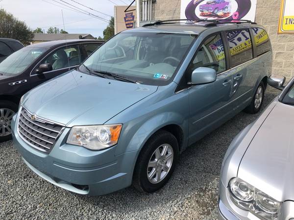 2008 Chrysler Town Country Touring for sale in Moosic, PA