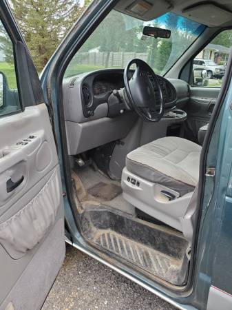 1997 Ford E150 Club Wagon Chateau for sale in Point Of Rocks, MD – photo 8