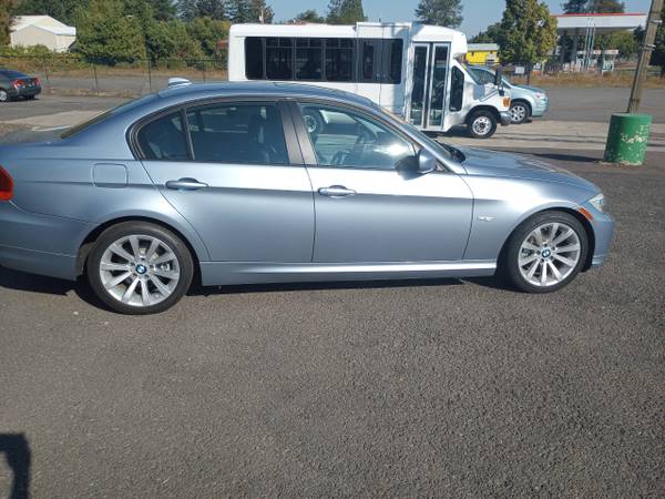 2011 BMW 3-Series 328i - - by dealer - vehicle for sale in Cornelius, OR – photo 4