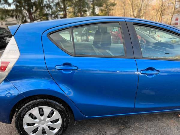 2014 Toyota Prius c One 50mpg 129000 miles bluetooth cd - cars & for sale in Walpole, RI – photo 10