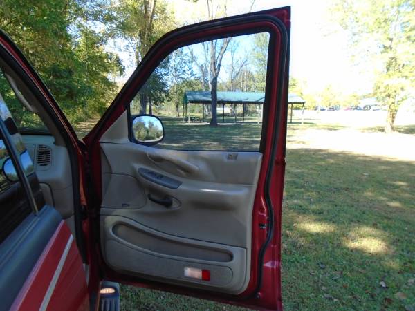 *** 1999 FORD EXPEDITION EDDIE BAUER 4X4 * RUNS AND DRIVES GREAT ***** for sale in Muldraugh, KY – photo 15