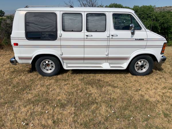 1992 Dodge B250 Conversion Van, Low Miles, V6, 3/4 Ton - cars & for sale in Fromberg, MT – photo 2