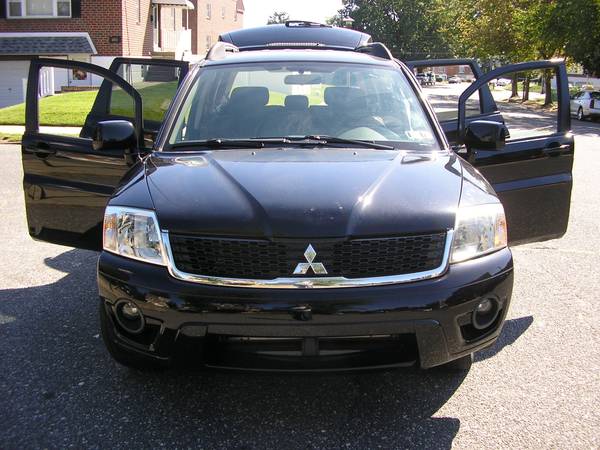2010 Mitsubishi Endeavor V6 auto cold a/c runs great *CHEAP CLEAN SUV* for sale in Huntingdon Valley, PA – photo 2