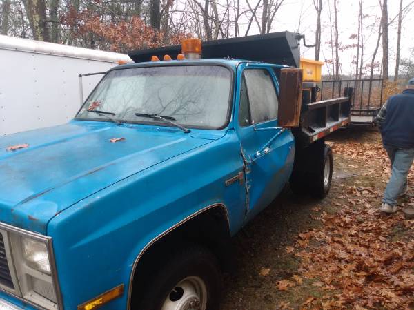 1987 GMC 3500 Dump Truck for sale in Danielson, CT