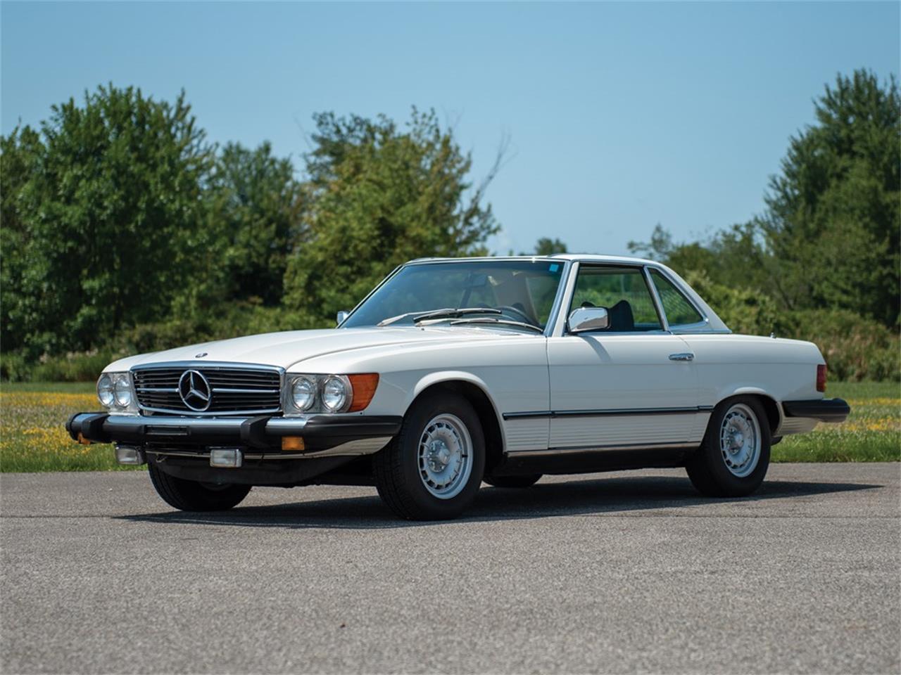For Sale at Auction: 1976 Mercedes-Benz 450SL for sale in Auburn, IN