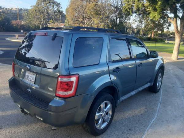 2010 Ford Escape XLT, Leather Interior, Moon Roof for sale in San Diego, CA – photo 4