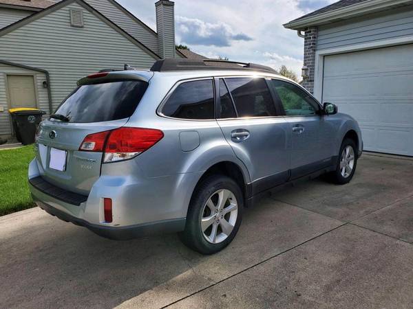 2013 Subaru Outback 2 5i Premium - - by dealer for sale in Fort Wayne, IN – photo 4