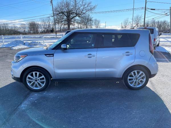 2019 Kia Soul Auto - - by dealer - vehicle for sale in NICHOLASVILLE, KY – photo 4