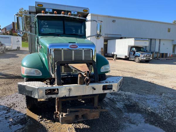 2008 Peterbilt 337 Single Axle for sale in Uniontown, PA – photo 2