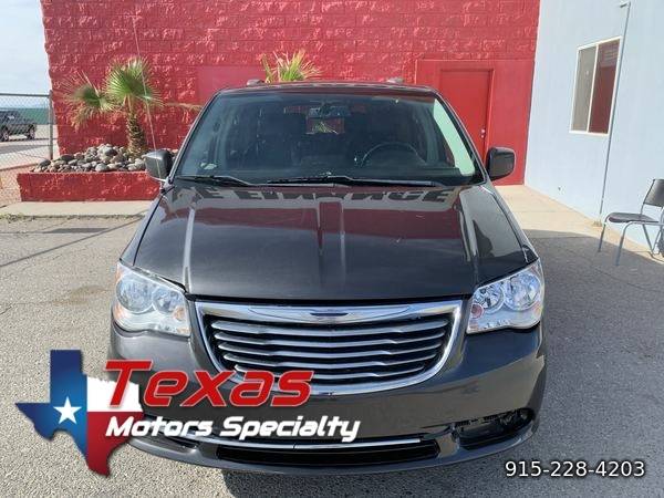 2016 Chrysler Town & Country Touring Low Miles - - by for sale in El Paso, TX – photo 3