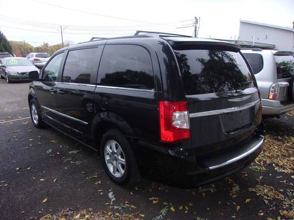 2011 CHRYSLER TOWN & COUNTRY TOURING FWD - cars & trucks - by dealer... for sale in Vestal, NY – photo 10