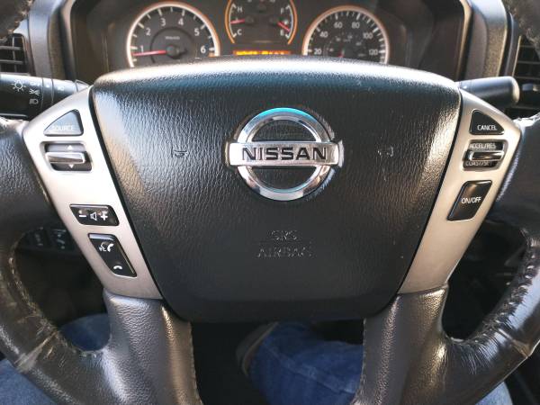 2015 Nissan Titan SV, 4X4, crew cab, 5 6 V8 - - by for sale in Coldwater, KS – photo 17