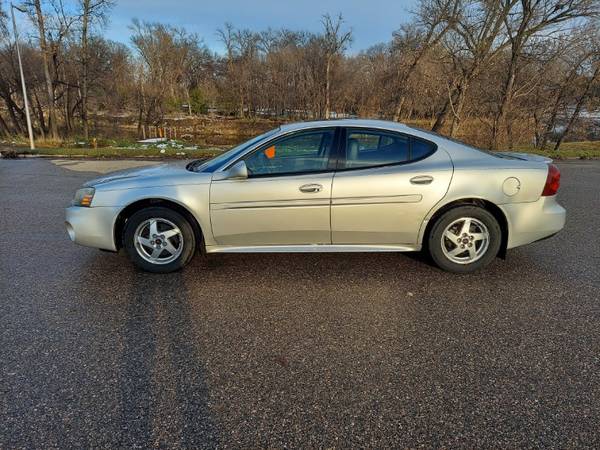 2004 Pontiac Grand Prix GT2 - - by dealer - vehicle for sale in Moorhead, ND – photo 2