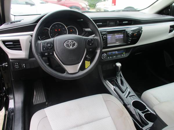 2016 Toyota Corolla LE for sale in Fairdale, KY – photo 8