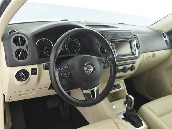 2015 VW Volkswagen Tiguan 2.0T SE Sport Utility 4D suv White - FINANCE for sale in Atlanta, GA – photo 2