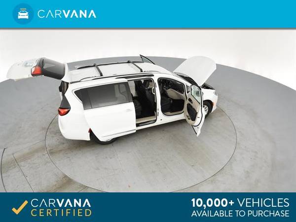 2018 Chrysler Pacifica Touring L Minivan 4D mini-van White - FINANCE for sale in Atlanta, GA – photo 14