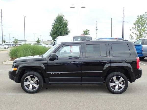 2016 Jeep Patriot SUV Latitude (Black Clearcoat) GUARANTEED APPROVAL for sale in Sterling Heights, MI – photo 5