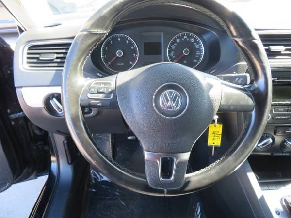 2013 Volkswagen Jetta Sedan 4dr Auto SE 164, 000 miles 4, 999 - cars for sale in Waterloo, IA – photo 10