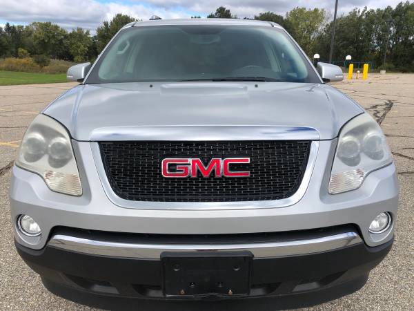 Accident Free! 2009 GMC Acadia! AWD! 3rd Row! for sale in Ortonville, MI – photo 8