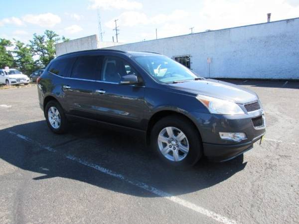 11 *CHEVROLET* TRAVERSE LT - 3RD ROW *AWD* READY FOR THE COMING WINTER for sale in Portland, OR – photo 3