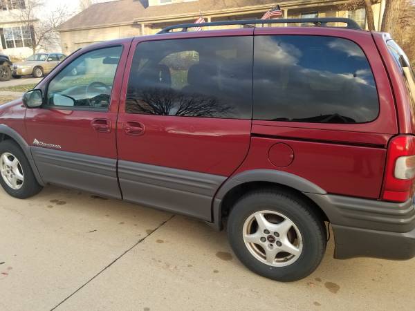 Dependable Pontiac Montana - cars & trucks - by owner - vehicle... for sale in Cedar Rapids, IA – photo 3