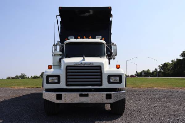 2002 Mack RD688s for sale in Frederick, MD