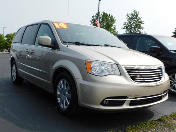 2014 Chrysler Town & Country for sale in Grawn, MI