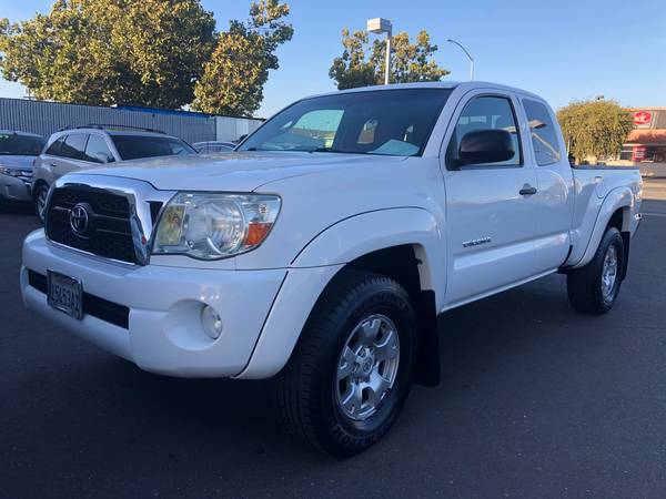 2011 Toyota Tacoma 4WD Extra Cab 4.0 Liter SR5 Automatic 1-Owner -... for sale in SF bay area, CA