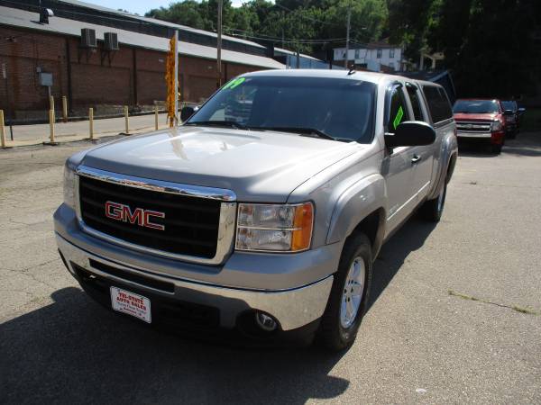 2009 Gmc Sierra 1500 Ext. Cab SLE (4WD) Low Miles! for sale in Dubuque, IA – photo 14