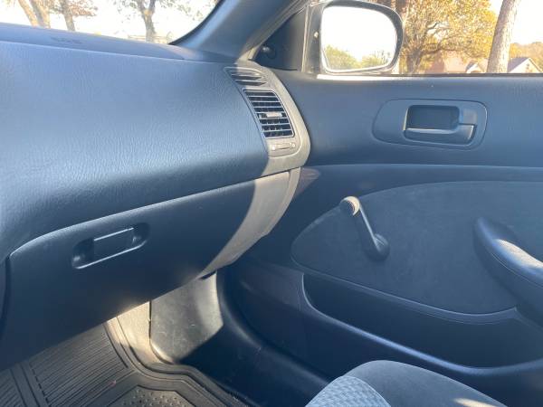 2004 Honda Civic 2 Door Coupe - cars & trucks - by owner - vehicle... for sale in Weatherford, TX – photo 9