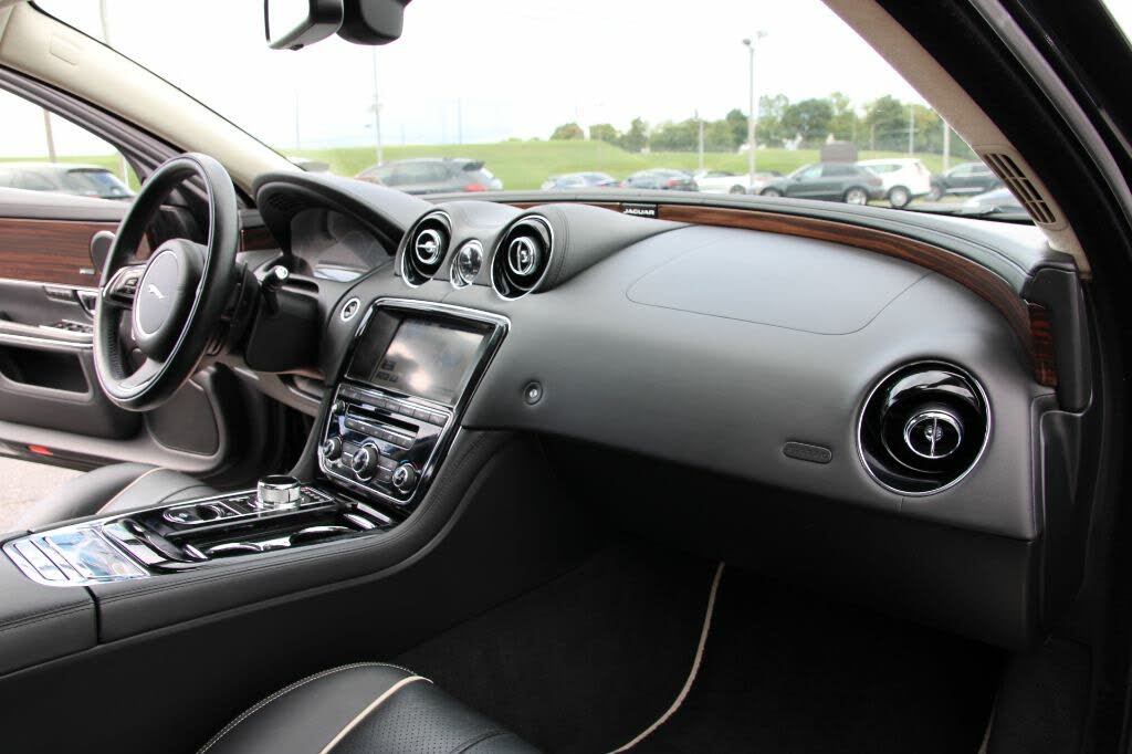 2015 Jaguar XJ-Series XJL Portfolio AWD for sale in Johnson City, TN – photo 56
