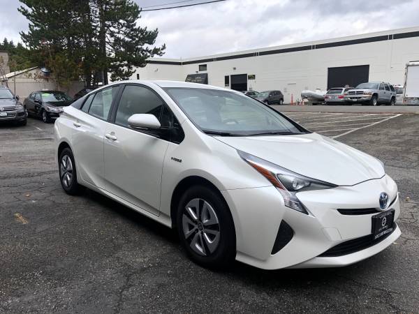 2016 Toyota Prius III! GREAT DEAL! for sale in Bellevue, WA – photo 3