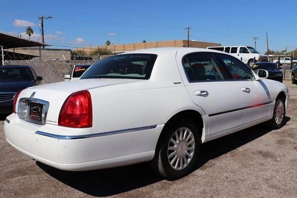 2004 Lincoln Town Car Signature Low Miles /CLEAN CARFAX/ Financing... for sale in Tucson, AZ – photo 5