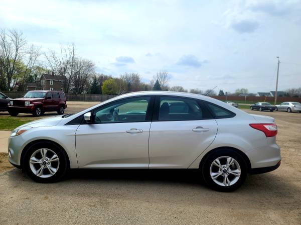 2013 Ford Focus - - by dealer - vehicle automotive sale for sale in Neenah, WI – photo 2