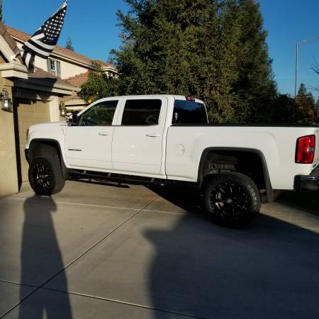 2015 GMC Sierra 4x4 Crewcab - cars & trucks - by owner - vehicle... for sale in Fresno, CA