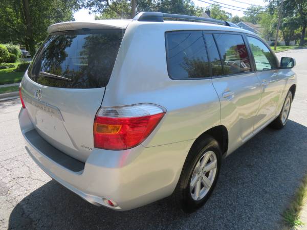 2010 Toyota Highlander 106K 4WD 3RD ROW ROOF RACK RUNS MINT for sale in Baldwin, NY – photo 4