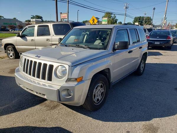 2007 Jeep Patriot 4x4 - 125K Miles - 30 MPG - Clean!! for sale in Methuen, MA