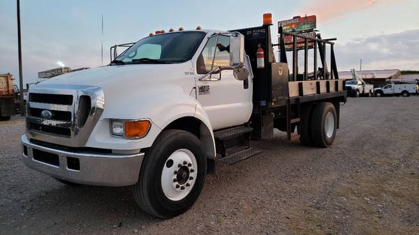 2007 Ford f-750 Hydraulic Arm Cable Reel Flatbed Truck Cat C7 6 speed for sale in Oklahoma City, OK – photo 2