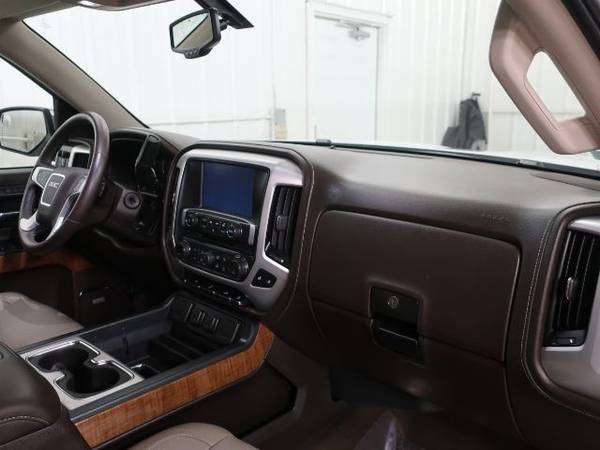 2015 GMC Sierra 1500 SLT Crew Cab 4WD Loaded 85,000 Miles Clean for sale in Caledonia, IN – photo 19