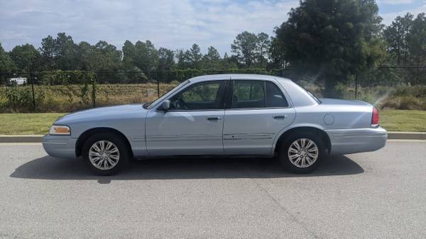 2001 Ford Crown Victoria 135k - - by dealer - vehicle for sale in Lexington, SC – photo 7